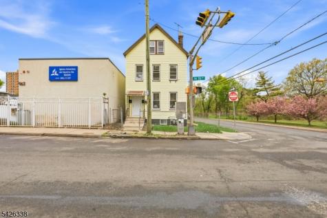 470 14TH Avenue Newark NJ 07106