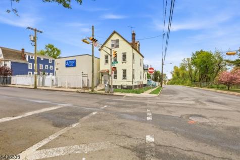 470 14TH Avenue Newark NJ 07106