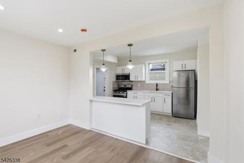 470 14TH Avenue Newark NJ 07106