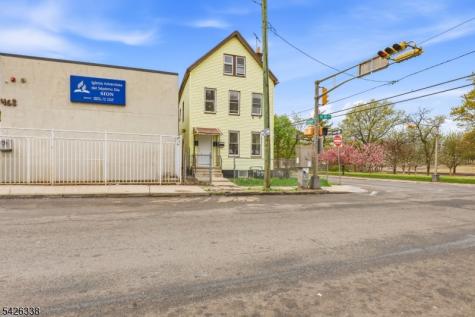 470 14TH Avenue Newark NJ 07106