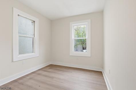 470 14TH Avenue Newark NJ 07106