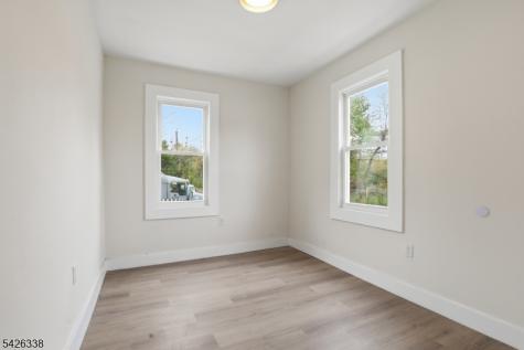 470 14TH Avenue Newark NJ 07106