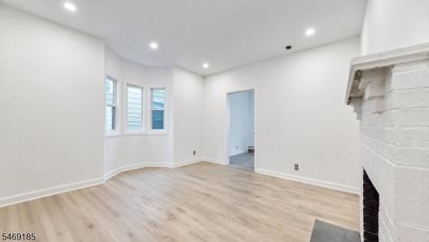 321 Amherst Street East Orange NJ 07018