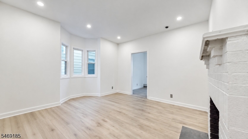321 Amherst Street East Orange NJ 07018