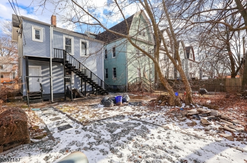 321 Amherst Street East Orange NJ 07018