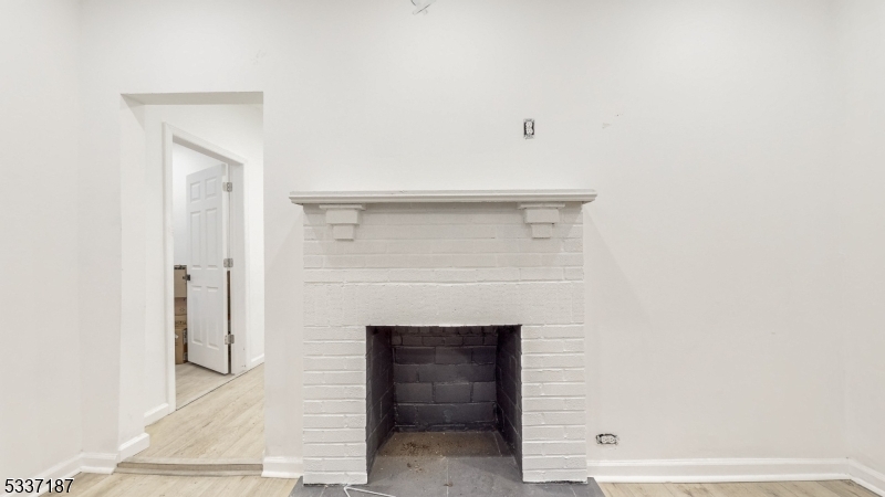 321 Amherst Street East Orange NJ 07018