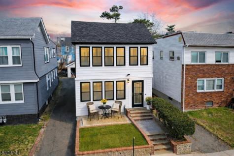 36 Chelsea Avenue East Orange NJ 07018