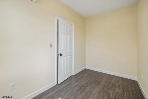 36 Chelsea Avenue East Orange NJ 07018