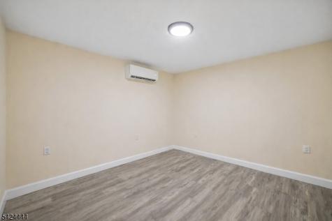 36 Chelsea Avenue East Orange NJ 07018