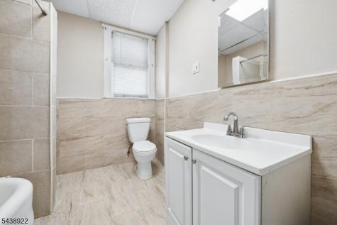 20 Leo Place Newark NJ 07108