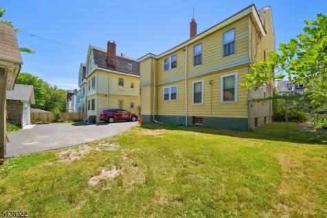 20 Leo Place Newark NJ 07108