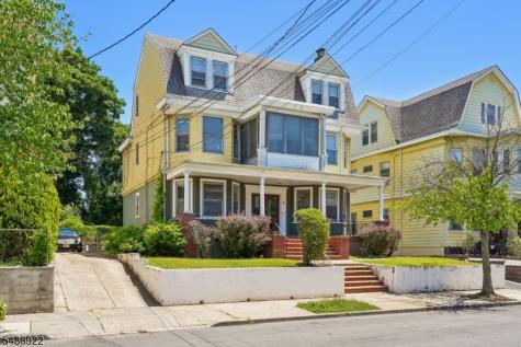 20 Leo Place Newark NJ 07108