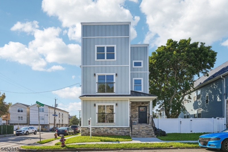 29 S 2nd Street Elizabeth NJ 07206