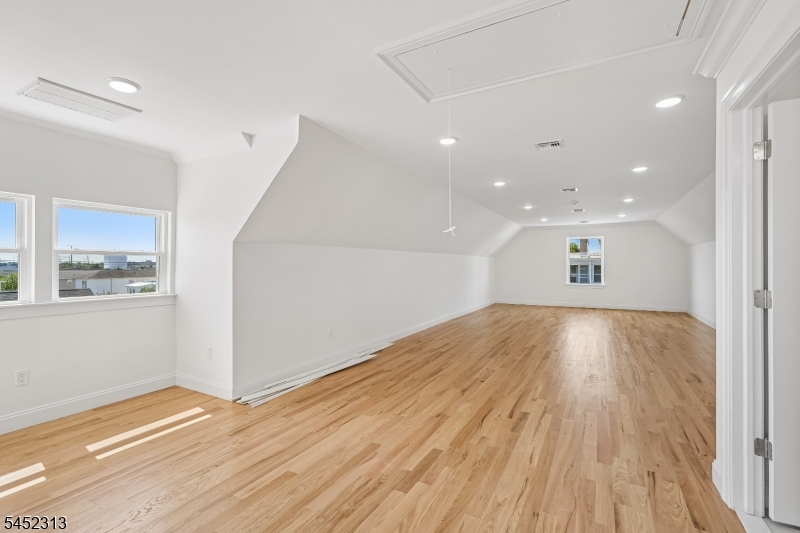 29 S 2nd Street Elizabeth NJ 07206