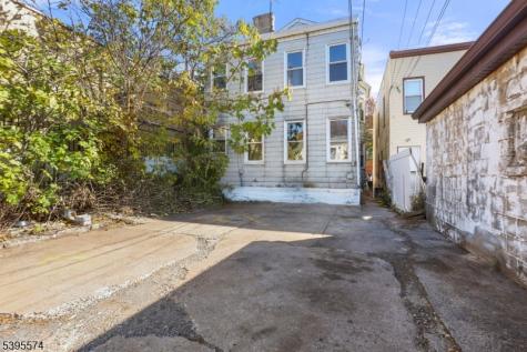 233 N 18th Street East Orange NJ 07017