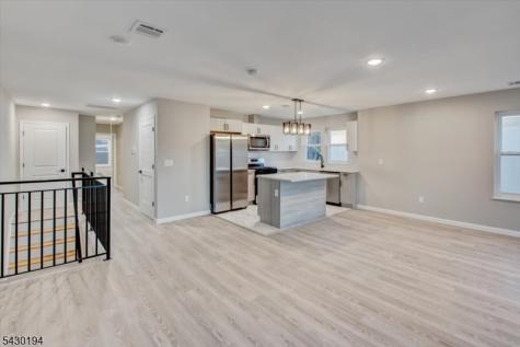 1081 18TH Avenue Newark NJ 07106