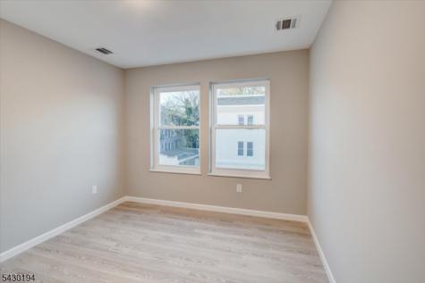 1081 18TH Avenue Newark NJ 07106