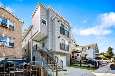 1081 18TH Avenue Newark NJ 07106