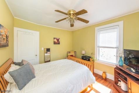 32 Irving Street Montclair NJ 07042