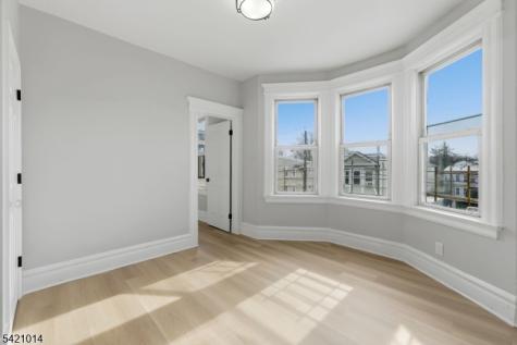 301 Ellis Avenue Irvington NJ 07111