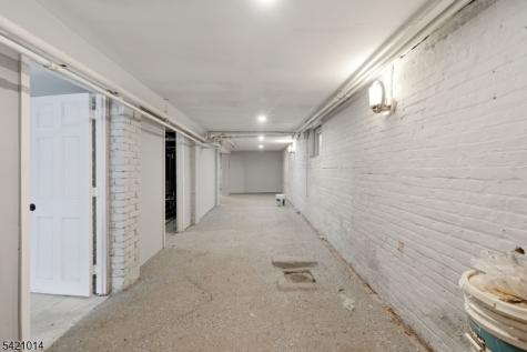 301 Ellis Avenue Irvington NJ 07111