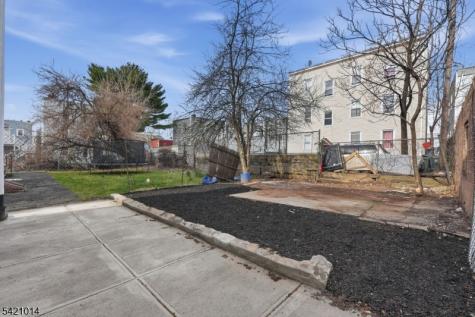 301 Ellis Avenue Irvington NJ 07111