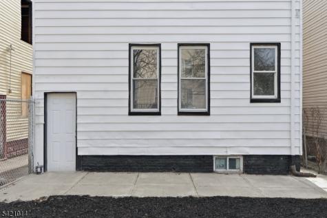 301 Ellis Avenue Irvington NJ 07111