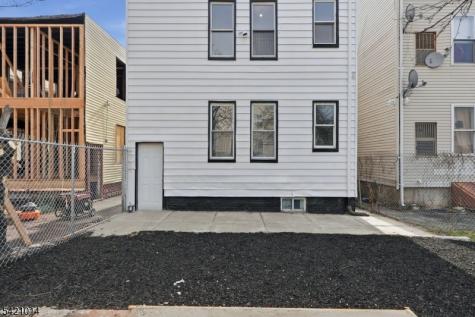 301 Ellis Avenue Irvington NJ 07111