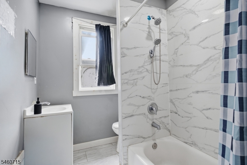 1053 Sanford Avenue Irvington NJ 07111