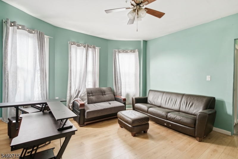 1053 Sanford Avenue Irvington NJ 07111