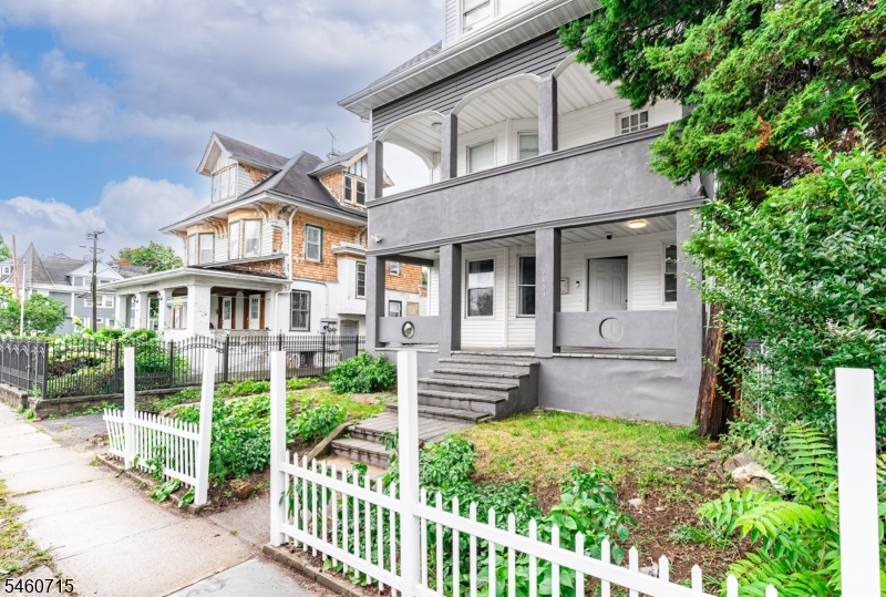 1053 Sanford Avenue Irvington NJ 07111