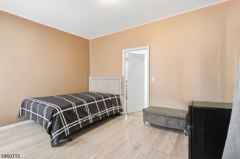 1053 Sanford Avenue Irvington NJ 07111