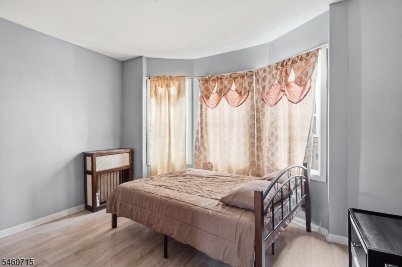 1053 Sanford Avenue Irvington NJ 07111