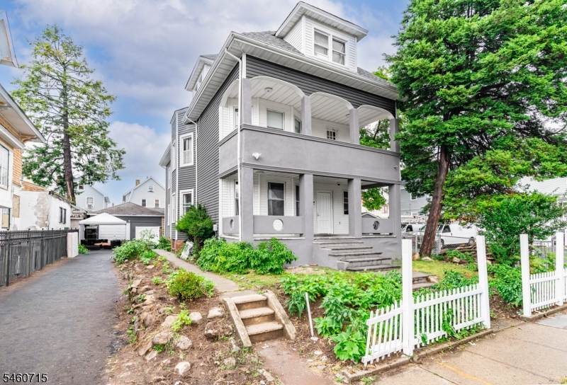 1053 Sanford Avenue Irvington NJ 07111