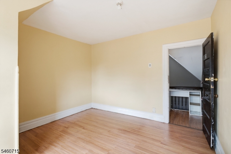 1053 Sanford Avenue Irvington NJ 07111
