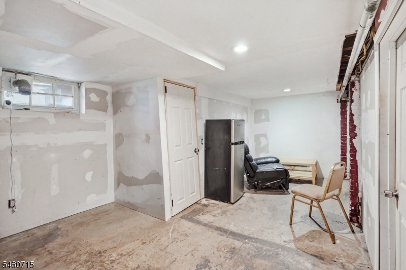1053 Sanford Avenue Irvington NJ 07111