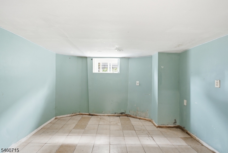 1053 Sanford Avenue Irvington NJ 07111