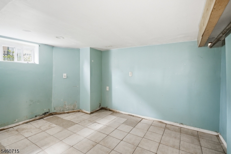 1053 Sanford Avenue Irvington NJ 07111
