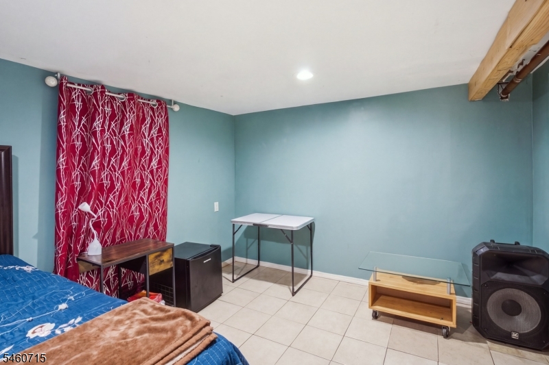 1053 Sanford Avenue Irvington NJ 07111