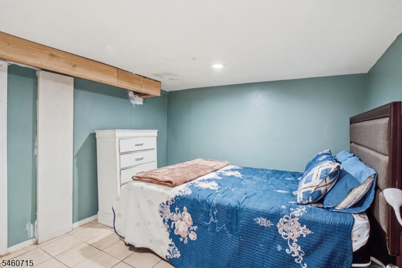 1053 Sanford Avenue Irvington NJ 07111