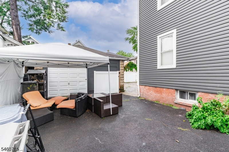 1053 Sanford Avenue Irvington NJ 07111