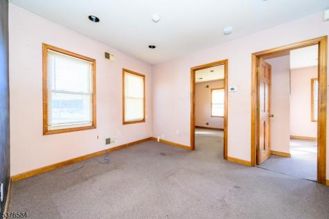 511 W Westfield Avenue Roselle Park NJ 07204