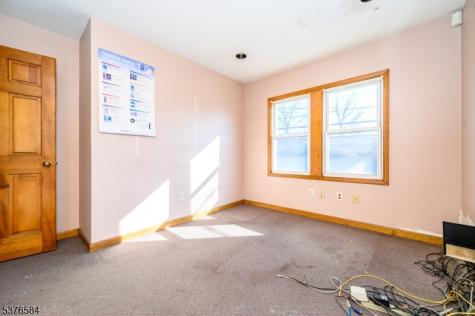 511 W Westfield Avenue Roselle Park NJ 07204