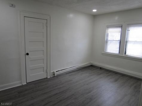 150 Hillside Terrace Irvington NJ 07111