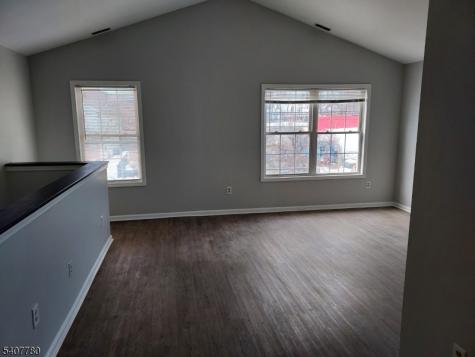 648 S 15th Street Newark NJ 07103