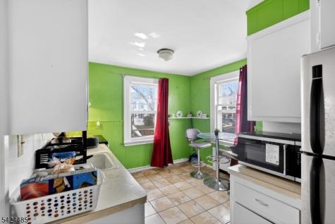 819 Lyons Avenue Irvington NJ 07111