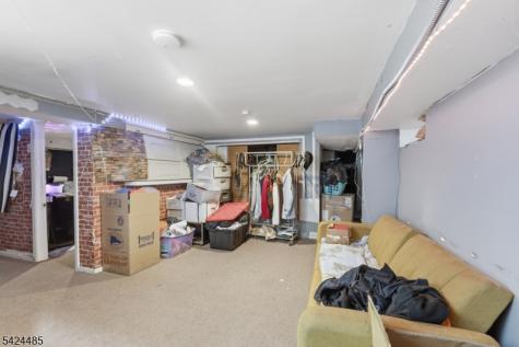 819 Lyons Avenue Irvington NJ 07111