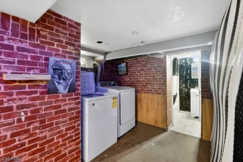 819 Lyons Avenue Irvington NJ 07111