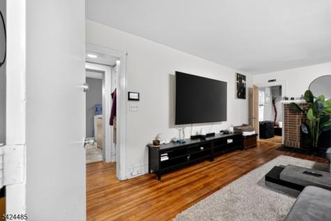 819 Lyons Avenue Irvington NJ 07111