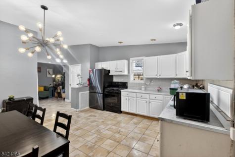 819 Lyons Avenue Irvington NJ 07111